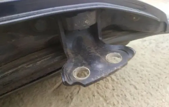 Mitsubishi Space Star Rear door lower hinge