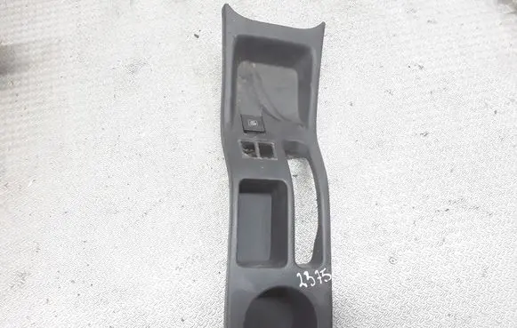 Suzuki Liana Center console 7584159J0