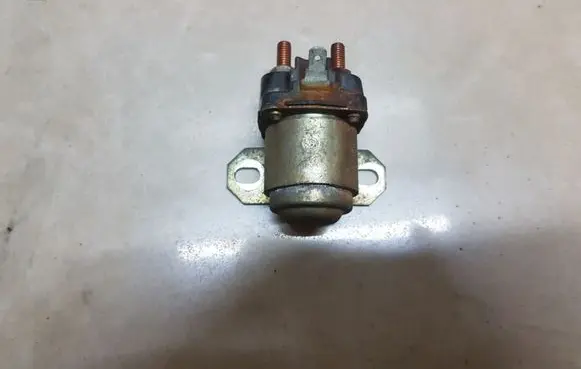 Mitsubishi Pajero Sport I Glow plug pre-heat relay MD337888
