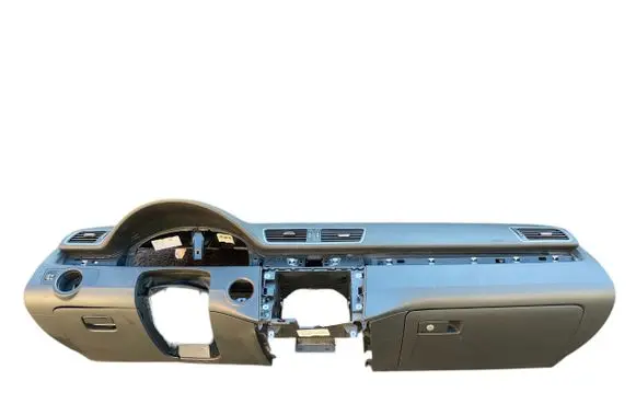 Volkswagen PASSAT B7 Dashboard 3AB857003R L130451017S