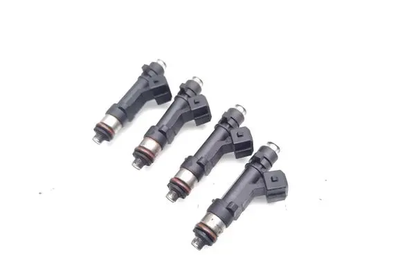 Opel Astra J Fuel injectors set 0280158205 0280151267