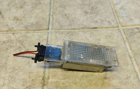 Volkswagen Touareg I Other interior light 7L0947415