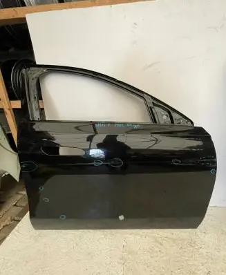 Mercedes-Benz E W214 Front door