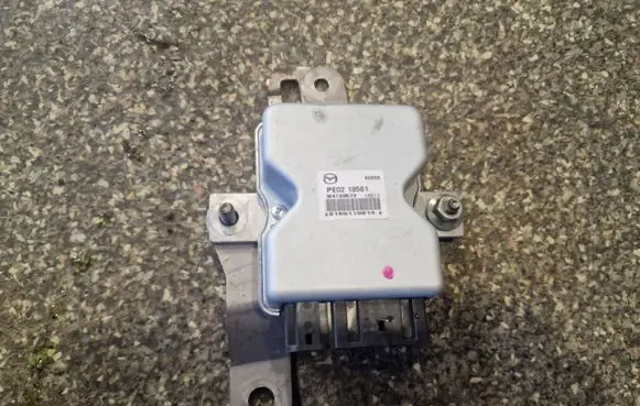 Mazda CX-3 Fuel injection pump control unit/module PE0218561