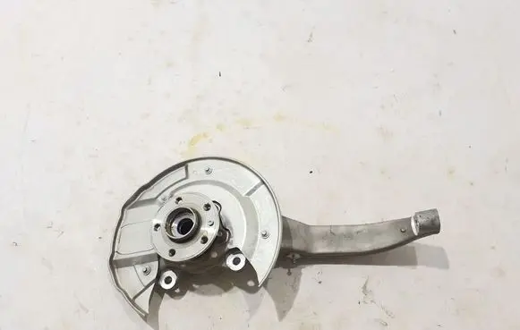 Volvo XC60 Front wheel hub 32298140