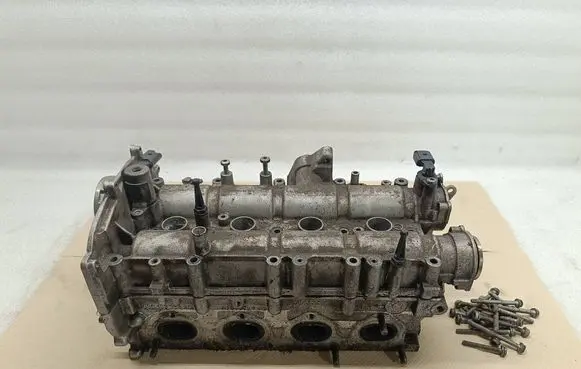 Volkswagen PASSAT B6 Engine head 03C103358AQ