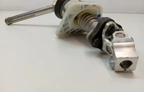 Mercedes-Benz GLE (W166 - C292) Steering column universal joint A1664600610