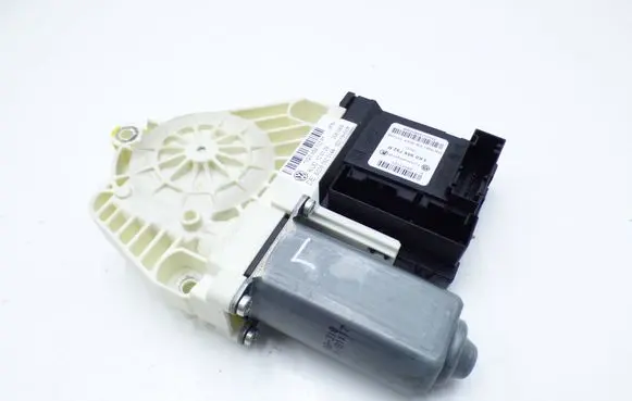 Volkswagen Scirocco Front door electric window regulator 1Q0959702F S2018H008 2081068