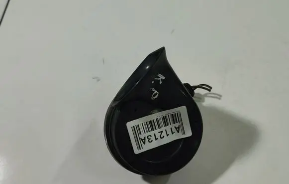Volkswagen PASSAT B6 Horn signal 