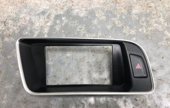Audi Q5 SQ5 Radio/GPS head unit trim 8R1857186PBILI 8R1857186P