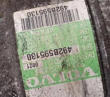 Volvo XC70 Air conditioning (A/C) compressor (pump) 8708581