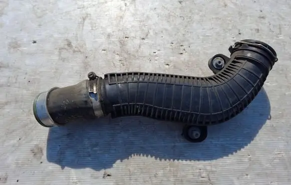 Volkswagen Scirocco Intercooler hose/pipe 1K0145840R