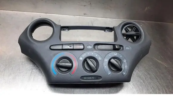 Toyota Yaris Verso Air conditioning/heating control unit 758268-701D