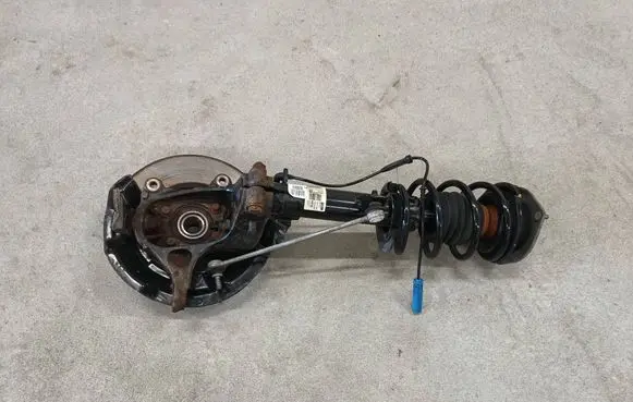 Mini Cooper Roadster R59 Front wheel hub spindle knuckle 6857136 6779796 6776162