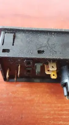 Fog light switch