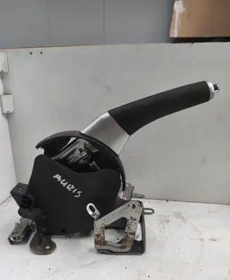 Toyota Auris 150 Hand brake release handle 4620102471B0