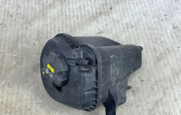 BMW X6M F86 Coolant expansion tank/reservoir 8621092