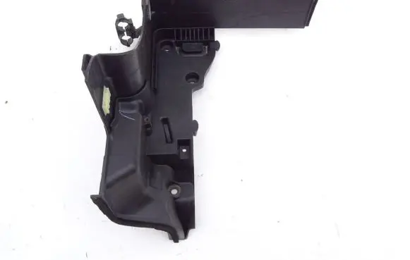Land Rover Discovery 3 - LR3 Battery bracket DWM500100