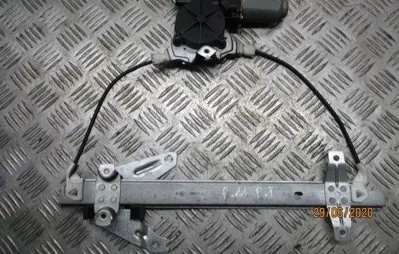 Nissan Primera Front door electric window regulator 400601T3