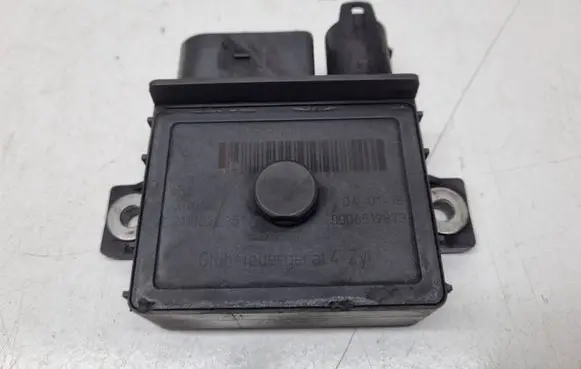 BMW 3 E92 E93 Glow plug pre-heat relay 8591723