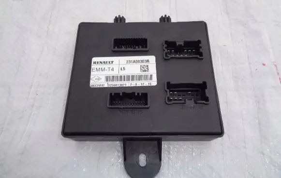 Renault Clio IV Door central lock control unit/module 231A08303R