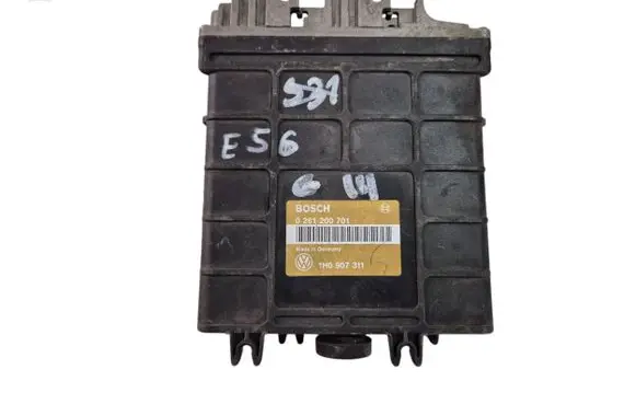 Volkswagen Golf III Engine control unit/module 1H0907311 0261200701