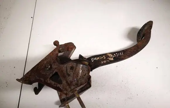 Ford Windstar Brake pedal 