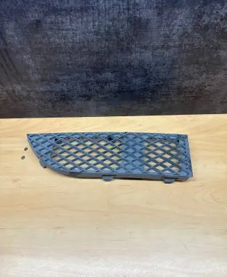 BMW 7 E65 E66 Front bumper lower grill 7135564 72758411