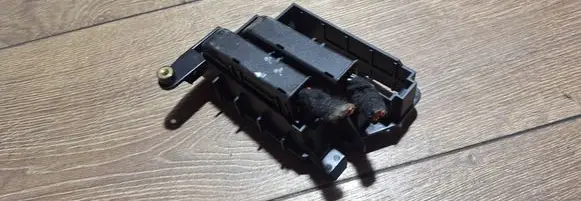 Audi A6 S6 C6 4F Fuse module 4f1971845a