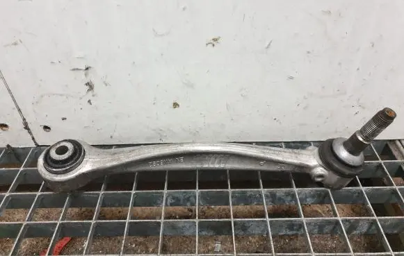 BMW M4 F82 F83 Rear upper control arm/wishbone 0001