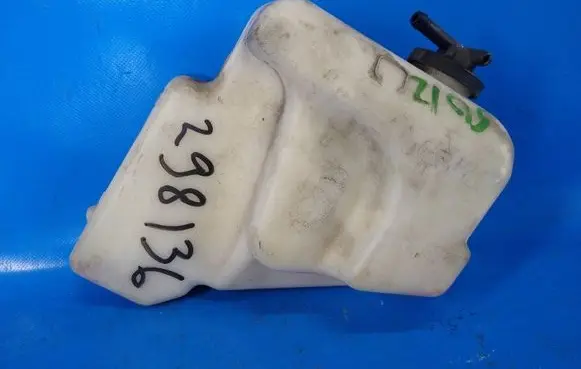 Toyota Camry Coolant expansion tank/reservoir 164700P020