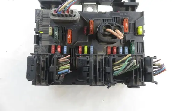 Citroen C4 I Picasso BSM Control unit 9664055680