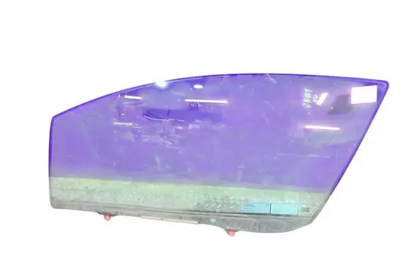Toyota Yaris Front door window glass four-door