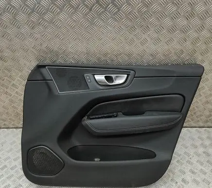 Volvo XC60 Front door card panel trim 32328456 32328458