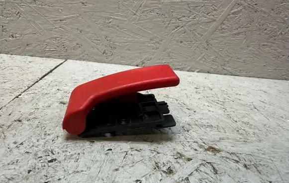 Mercedes-Benz CLS C218 X218 Engine bonnet (hood) release handle A2048800900