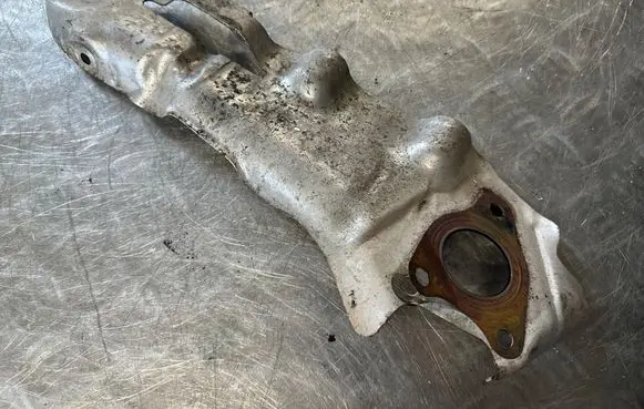 Nissan X-Trail T32 Exhaust heat shield 140133244R