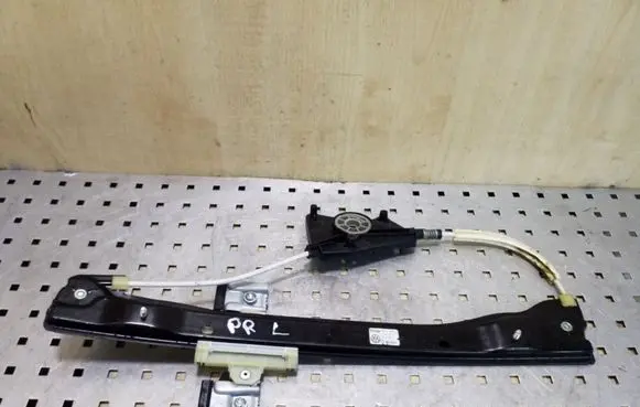 Volkswagen Up Front window lifting mechanism without motor 935368101