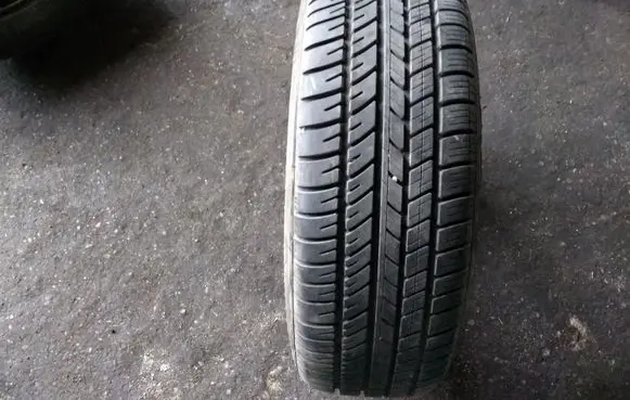 Renault 25 R15 summer tire MICHELIN 19565R15