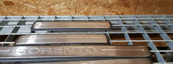 KIA Sorento Foot area side trim 