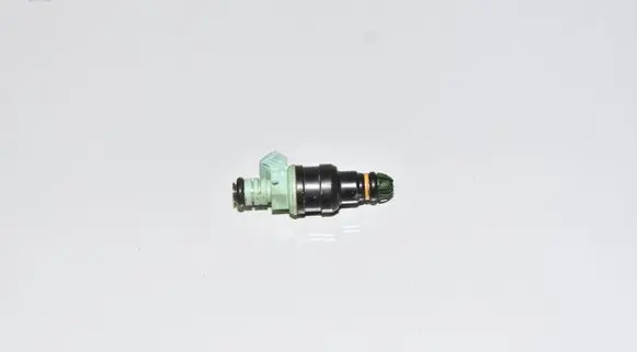 BMW 5 E39 Fuel injector 0280150415