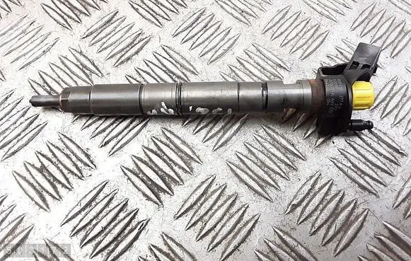 Fuel injector