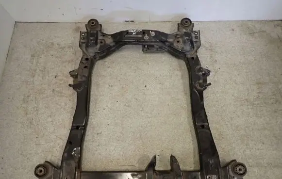 Chevrolet Cruze Engine mounting bracket