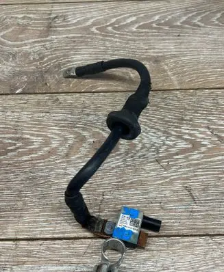 Volkswagen Golf VIII Negative earth cable (battery) 5WA915181B