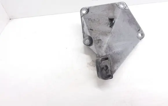 Audi A6 S6 C5 4B Engine mounting bracket 4B0199307C