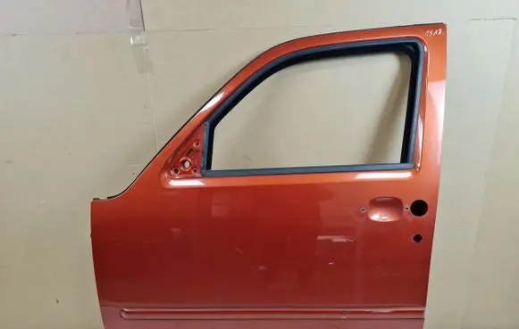 Dodge Nitro Front door