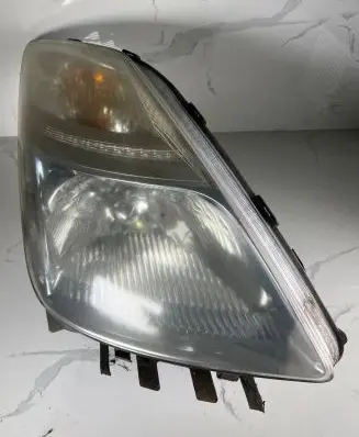 Toyota Prius (XW20) Headlight/headlamp