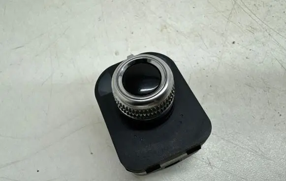 Audi A4 S4 B8 8K Wing mirror switch 8K0959565F