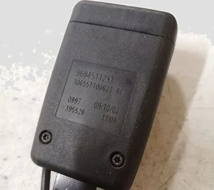 Citroen C4 I Picasso Front seatbelt buckle 96845112XT