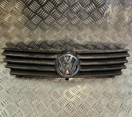Quarter panel pressure vent