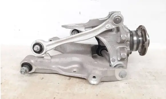 BMW X5M F85 Rear wheel hub spindle/knuckle 6877218